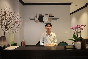 Maya Central Hotel & Spa