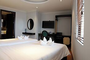 Maya Central Hotel & Spa