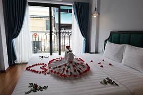 Maya Central Hotel & Spa