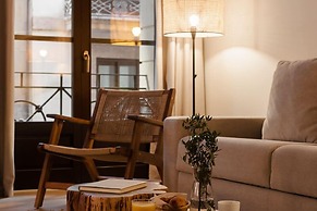 Hamsa House