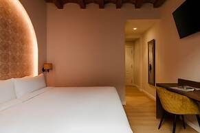 Hamsa House