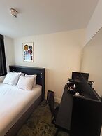 S&A Vondel Park Hotel