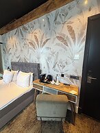 S&A Vondel Park Hotel
