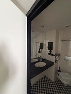 S&A Vondel Park Hotel
