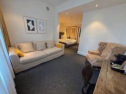 S&A Vondel Park Hotel