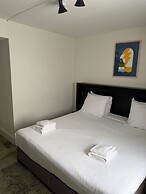 S&A Vondel Park Hotel