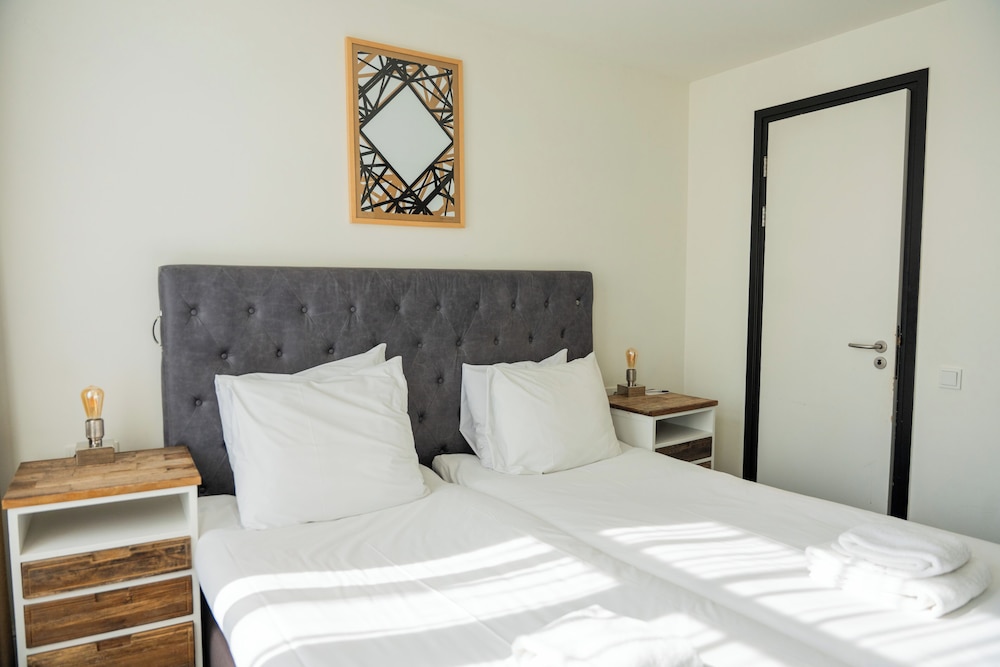 S&A Vondel Park Hotel