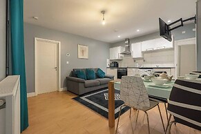 Charming High Wycombe Apartment
