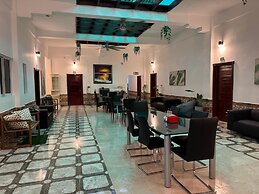 Colonial Hotel Boutique