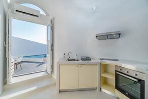 Santorini Fira Oasis