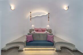 Santorini Fira Oasis