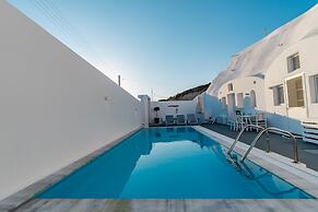 Santorini Fira Oasis