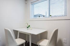 Sunny 1BR Detached Suite