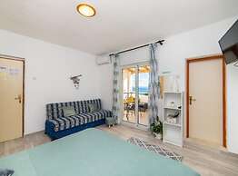 Apartments Smiljana Podaca