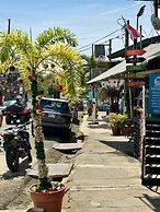 Sandy Toes Hostel
