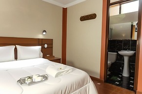 Rey Palace