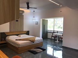 Kalloos Island Backwater Resort