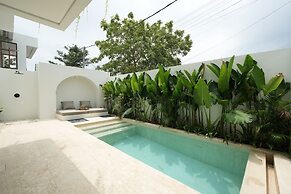 Moraira 1BR Pool Villa Close to Bingin Beach