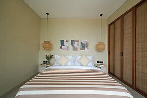 Moraira 1BR Pool Villa Close to Bingin Beach