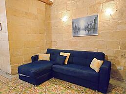 Traditional Maltese 2BR - Near Valletta