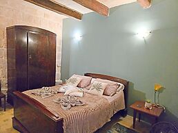 Traditional Maltese 2BR - Near Valletta