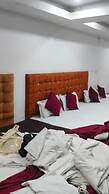 Shri Nanhu Hotel