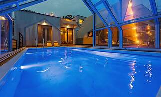 Spain Village Poolamping