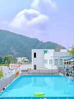 Spain Village Poolamping