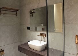 Hotel Avnish