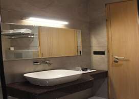 Hotel Avnish