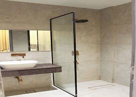 Hotel Avnish