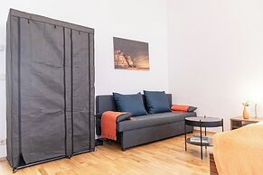 Cozy 2BR Apt Near Vienna Center