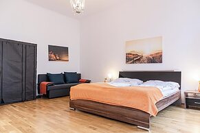 Cozy 2BR Apt Near Vienna Center