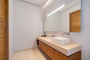 Tropical Pool Anchan Indigo 16