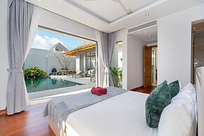 Tropical Pool Anchan Indigo 16