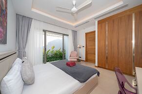 Tropical Pool Anchan Indigo 16