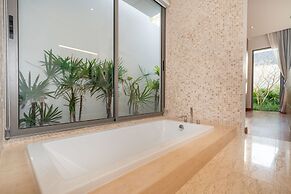 Tropical Pool Anchan Indigo 16