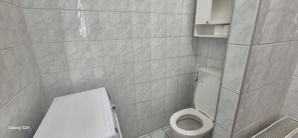 Comfortable 2BR Apt Near Vienna Center