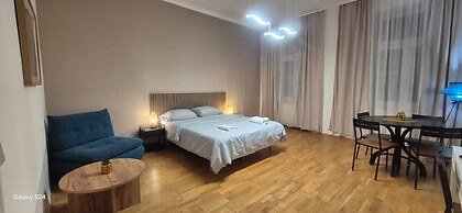 Comfortable 2BR Apt Near Vienna Center