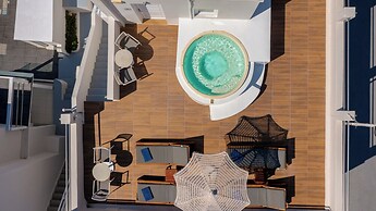 Gizis Cliffside Suites