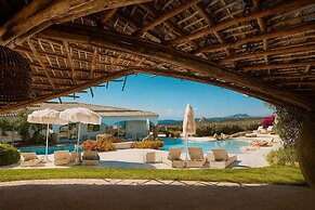 Hotiday Baja Sardinia Saline