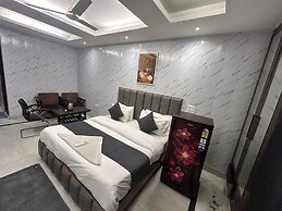 Hotel 82 Inn