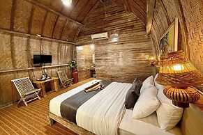 The Suwi Huts