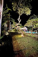 The Suwi Huts