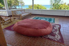 Seven Waves Beachfront