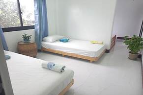 Seven Waves Beachfront
