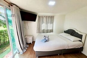 Merlin Hut & Farm