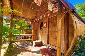 Merlin Hut & Farm