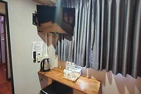 Pratunam Family House