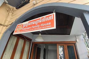 Pratunam Family House